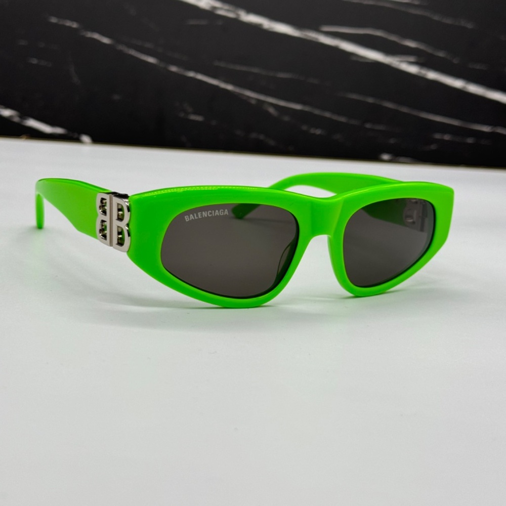 NEW BB0095S 009 BALENCIAGA GREEN GREY CAT EYE WOMEN BALENCIAGA SUNGLASSES - Picture 7 of 10